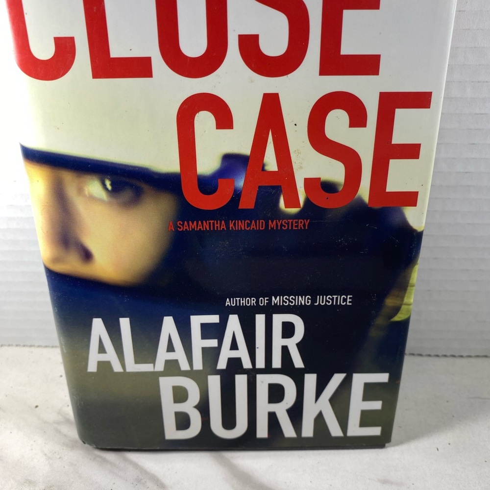 Close Case by Alafair Burke Book
